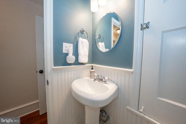 1121 MONTGOMERY AVE, Penn Valley, PA 19072