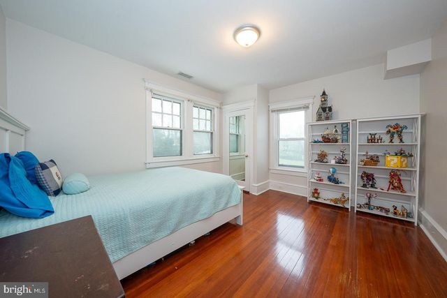1121 MONTGOMERY AVE, Penn Valley, PA 19072