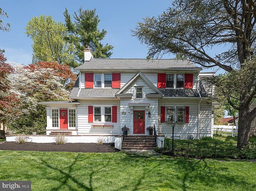 1121 MONTGOMERY AVE, Penn Valley, PA 19072