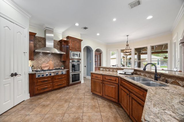 4447 Chateau Creek Way, Spring, TX 77386