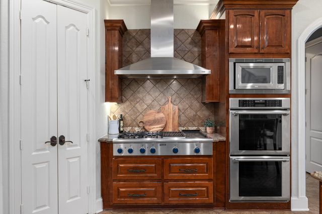 4447 Chateau Creek Way, Spring, TX 77386