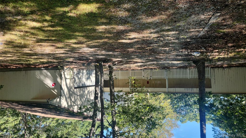 23 N Quarter Road, Westhampton, NY 11977