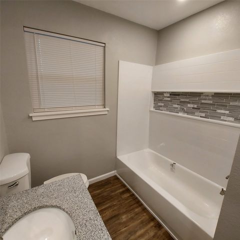 410 Hillcrest Street, Mansfield, TX 76063