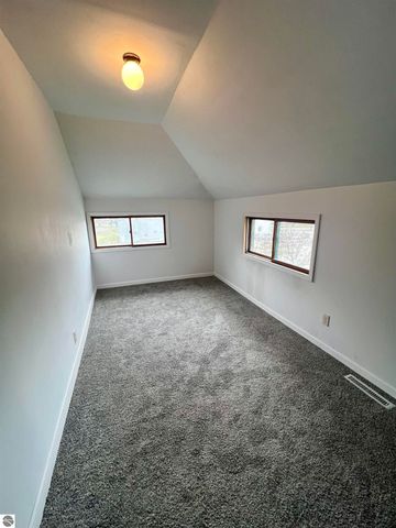 526 Hannah Avenue, Alma, MI 48801