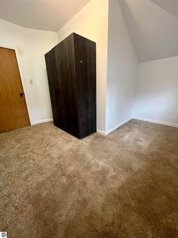 526 Hannah Avenue, Alma, MI 48801
