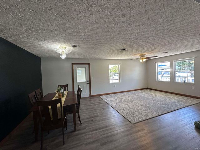 540 NE F Street, Linton, IN 47441