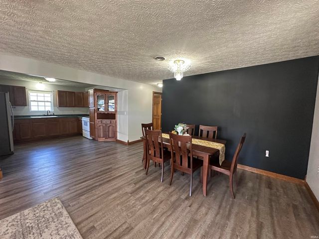 540 NE F Street, Linton, IN 47441