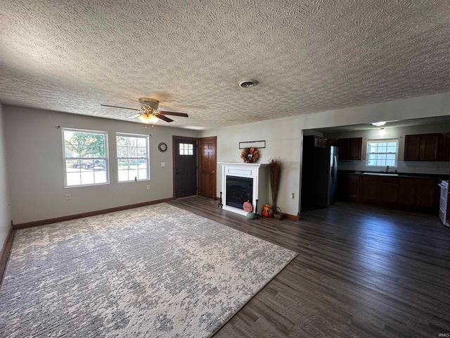 540 NE F Street, Linton, IN 47441