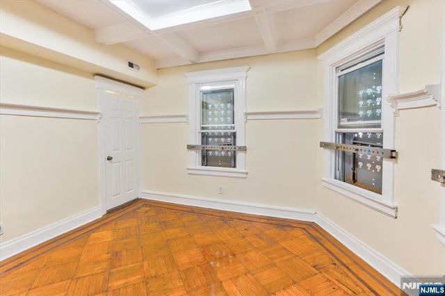31-33 Voorhees Street, Newark, NJ 07108