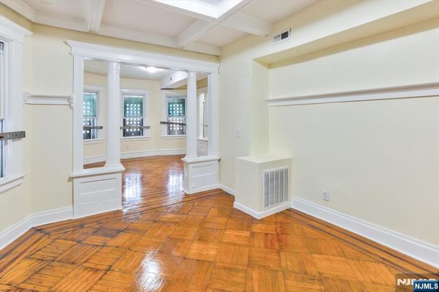 31-33 Voorhees Street, Newark, NJ 07108
