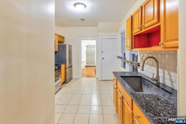 31-33 Voorhees Street, Newark, NJ 07108