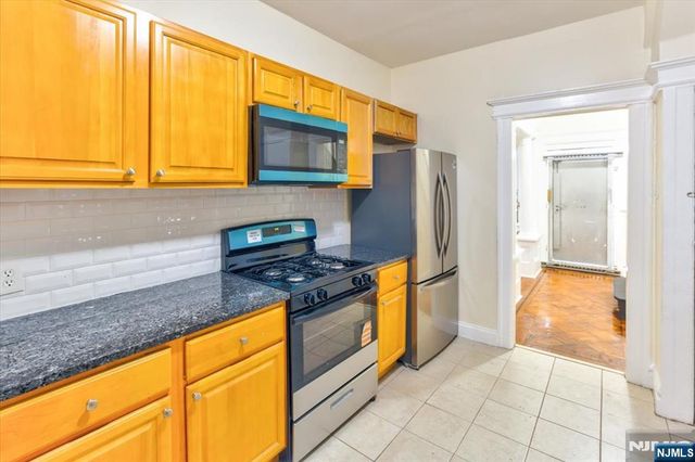 31-33 Voorhees Street, Newark, NJ 07108