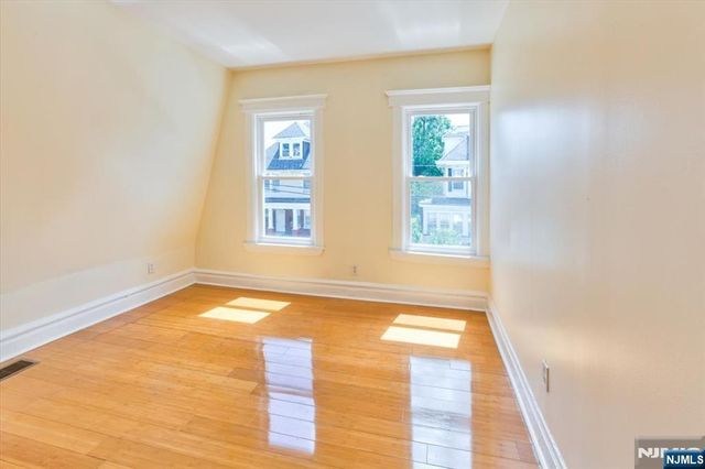 31-33 Voorhees Street, Newark, NJ 07108