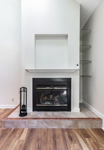 5611 Maple Lane, Newburgh, IN 47630
