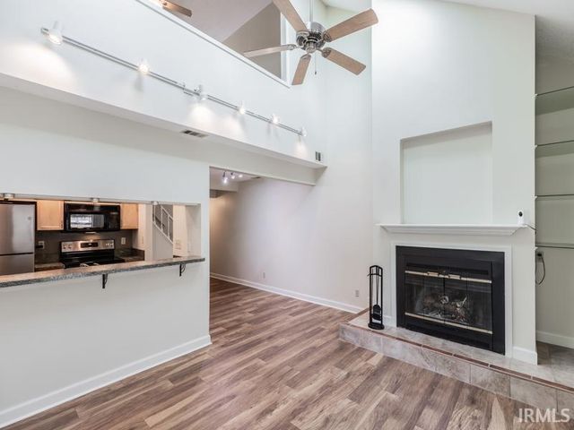 5611 Maple Lane, Newburgh, IN 47630