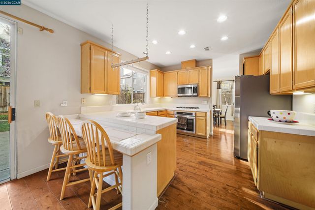 34 Elmwood Dr, San Ramon, CA 94583