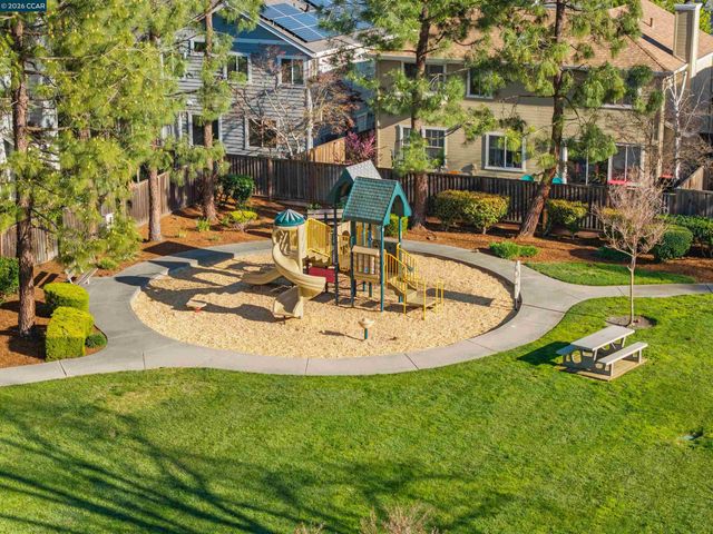 34 Elmwood Dr, San Ramon, CA 94583