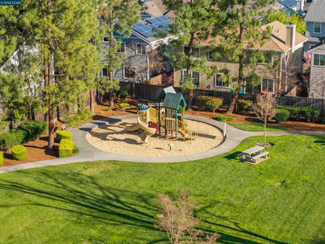 34 Elmwood Dr, San Ramon, CA 94583