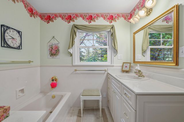 5270 Rogue River Highway, Grants Pass, OR 97527