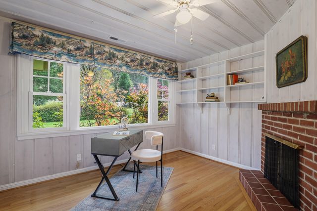 5270 Rogue River Highway, Grants Pass, OR 97527