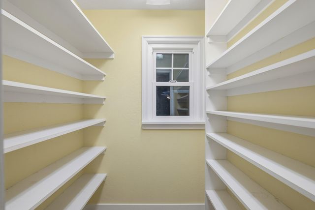 5270 Rogue River Highway, Grants Pass, OR 97527