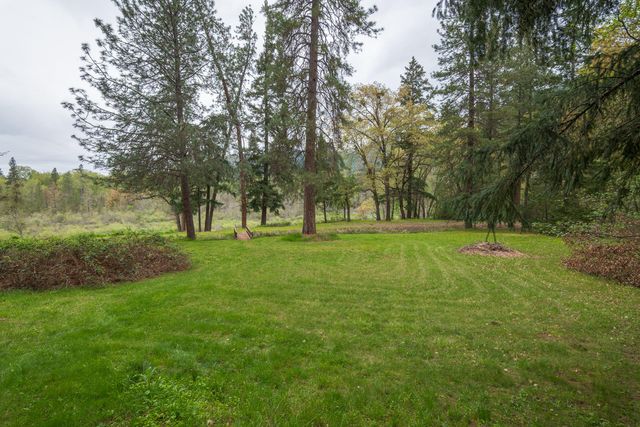 5270 Rogue River Highway, Grants Pass, OR 97527