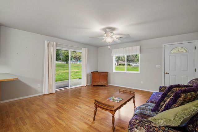 5270 Rogue River Highway, Grants Pass, OR 97527