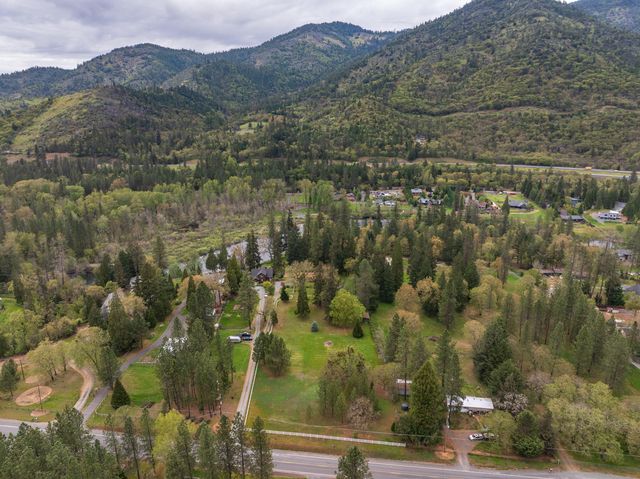 5270 Rogue River Highway, Grants Pass, OR 97527