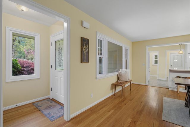 5270 Rogue River Highway, Grants Pass, OR 97527