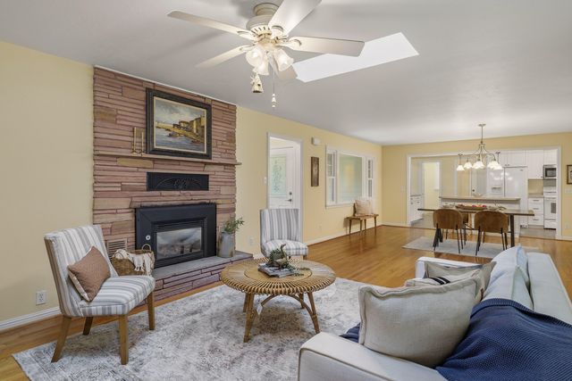 5270 Rogue River Highway, Grants Pass, OR 97527