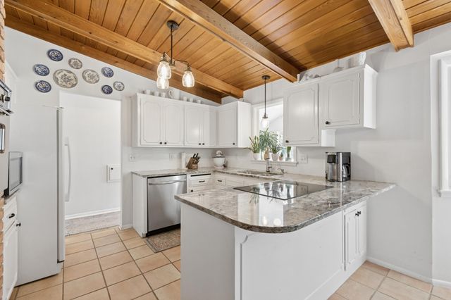 2255 Orkla Drive, Golden Valley, MN 55427