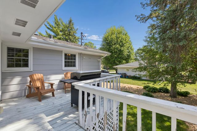 2255 Orkla Drive, Golden Valley, MN 55427