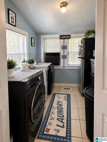 604 14TH STREET SW, Birmingham, AL 35211