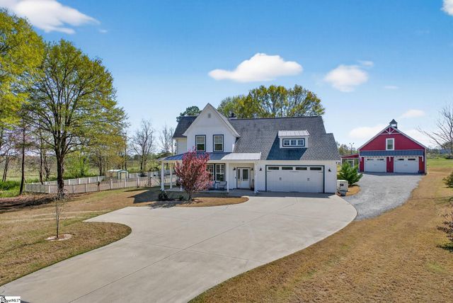 4588 N Highway 14, Greer, SC 29651