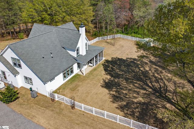 4588 N Highway 14, Greer, SC 29651
