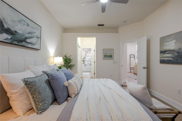 10208 THICKET POINT WAY, Tampa, FL 33647