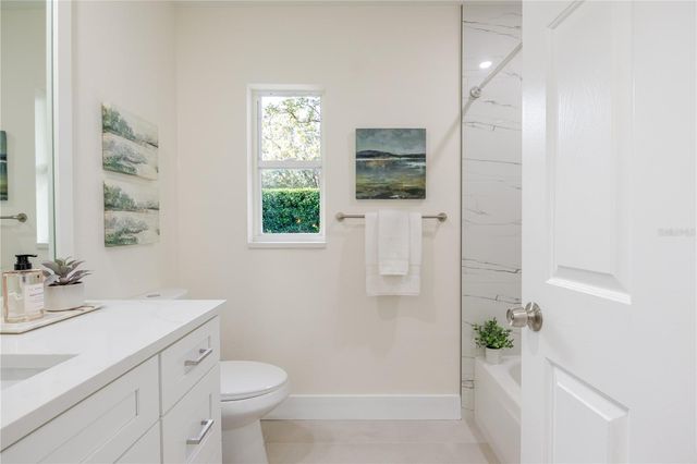 10208 THICKET POINT WAY, Tampa, FL 33647