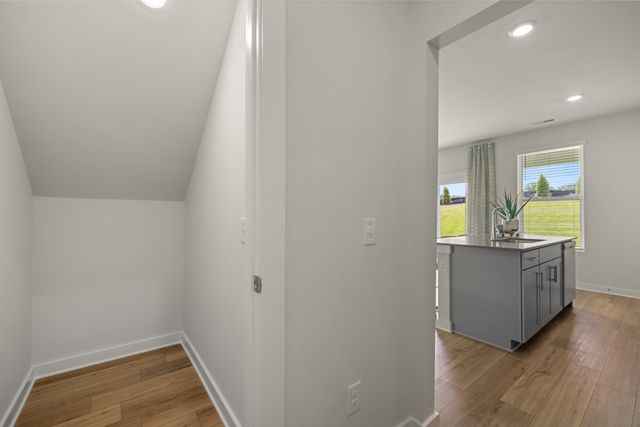 112 Longwood Drive, Lebanon, TN 37087