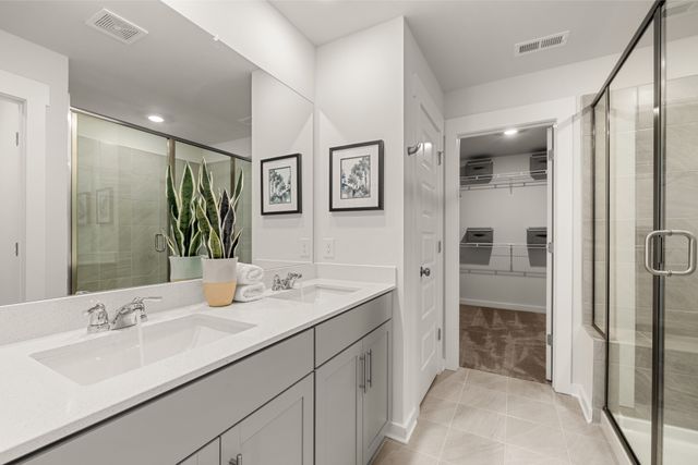 112 Longwood Drive, Lebanon, TN 37087