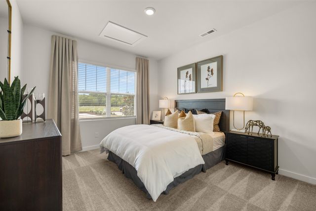 112 Longwood Drive, Lebanon, TN 37087