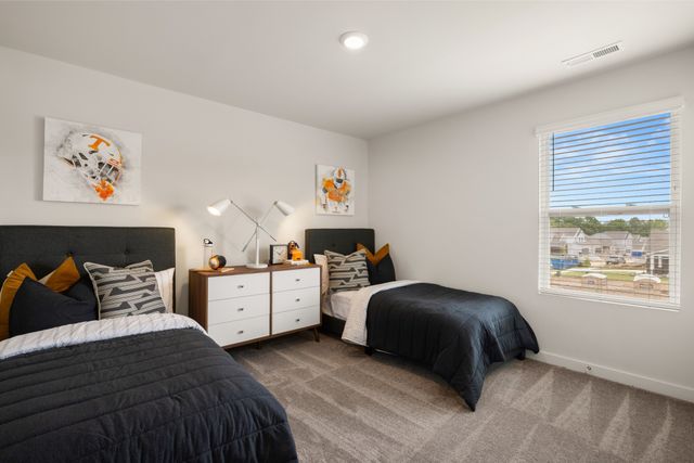 112 Longwood Drive, Lebanon, TN 37087