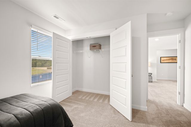 112 Longwood Drive, Lebanon, TN 37087