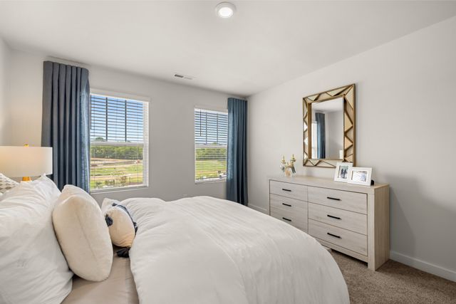 112 Longwood Drive, Lebanon, TN 37087