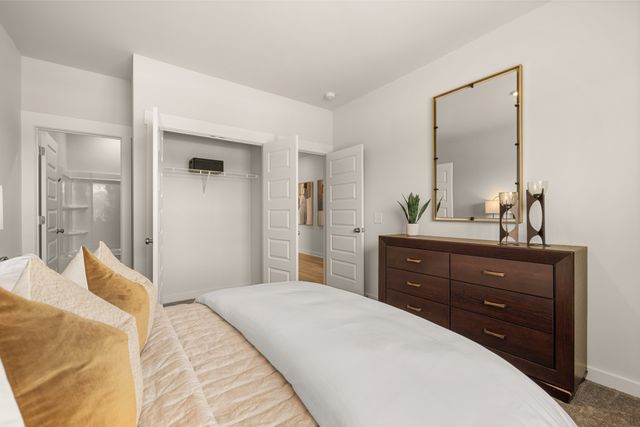 112 Longwood Drive, Lebanon, TN 37087