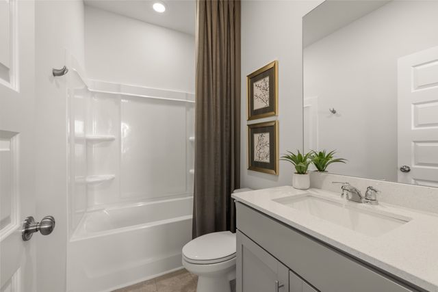 112 Longwood Drive, Lebanon, TN 37087