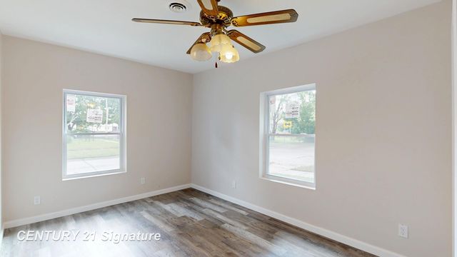 1500 N Charles Street, Saginaw, MI 48602