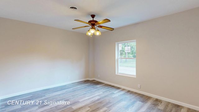 1500 N Charles Street, Saginaw, MI 48602