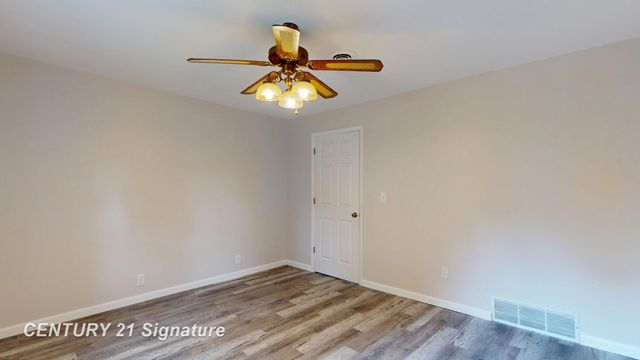 1500 N Charles Street, Saginaw, MI 48602