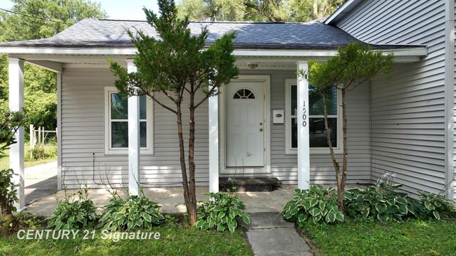 1500 N Charles Street, Saginaw, MI 48602
