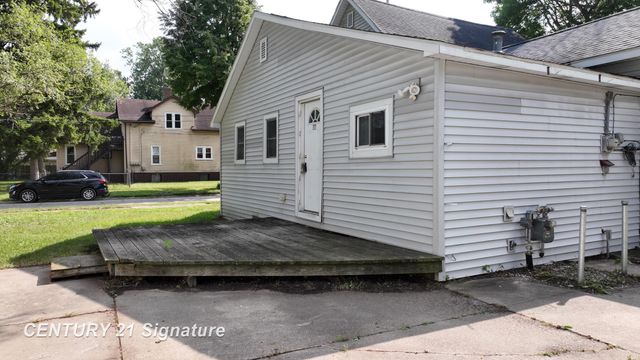 1500 N Charles Street, Saginaw, MI 48602